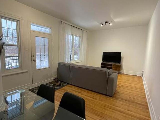 Grand 4 ½ à Québec Limoilou Meuble