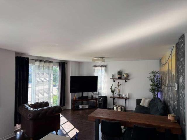 Grand 4 Chambres,1750 pi, 2 salles de bain, Charlesbourg