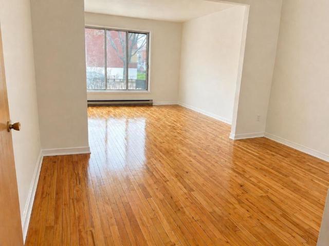 GRAND 4 1/2 À LOUER | LARGE 4 ½ FOR RENT | MONTRÉAL NORD