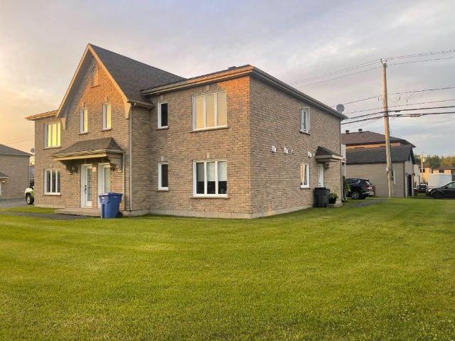 Grand 4 1/2 À SAINT ÉTIENNE DE LAUZON LÉVIS
