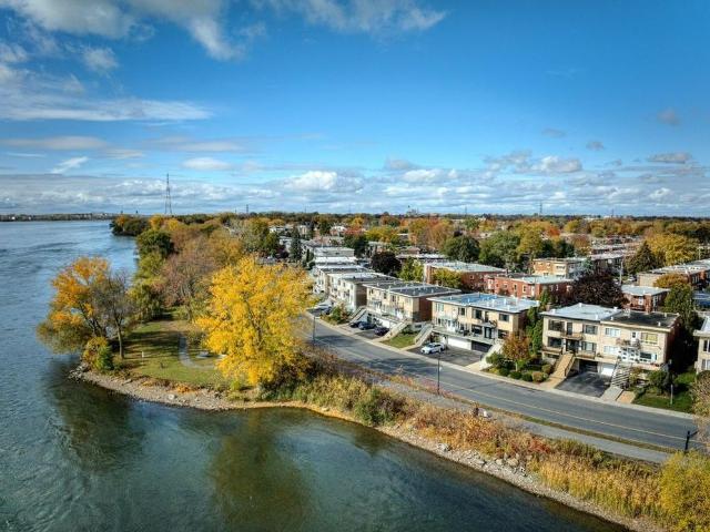 Grand 4 1/2 sur le bord de l'eau à LaSalle