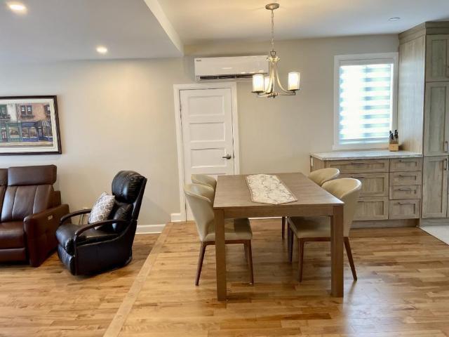 Grand 5 ½ rénové – Style condo – Fabreville – 1er étage Triplex – 1950 $/mois