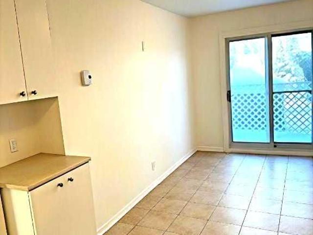 Grand 5 1/2 RDC avec jardin – Anjou – 1800 $ – Métro Radisson