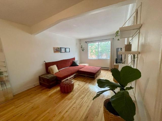 GRAND 5 1/2 VILLERAY 2 CHAMBRES + 1 BUREAU POUR LE 1ER JUILLET À DEUX PAS DE LA STATION FABRE LIGNE BLEUE