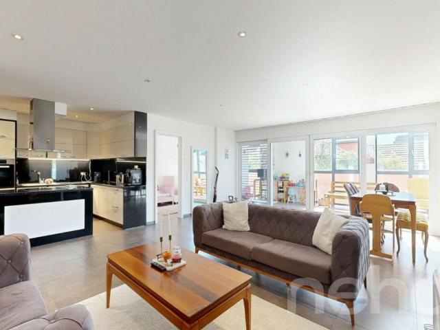 Grand 5,5p de 200 m² + Terrasses ? Idéal Investisseurs ou Bi familial