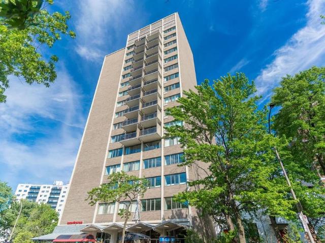 Grand 1.5, Rénové, Tout Compris, Superbe Vue De Montréal 1010 Cherrier, Montréal