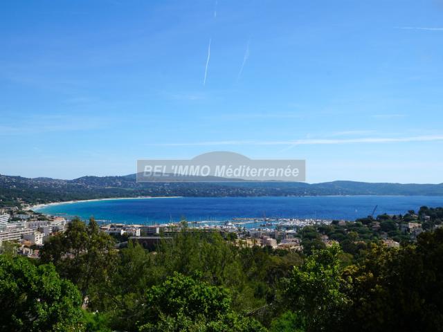 Grand 2 pièces de 52 m2 hab. Et terrasse avec Vue Mer 52m² Cavalaire sur Mer