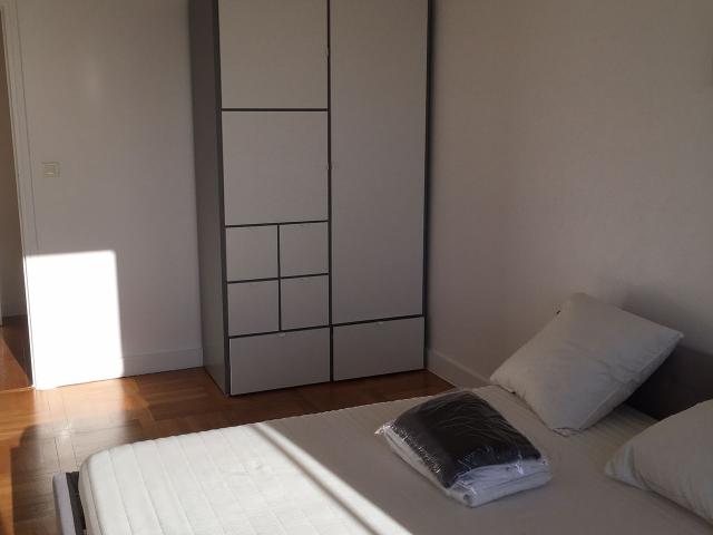 Grand 2 pièces meublé proche Trocadero, OCDE, université Paris Dauphine, Paris Amsterdam Apartments for Rent