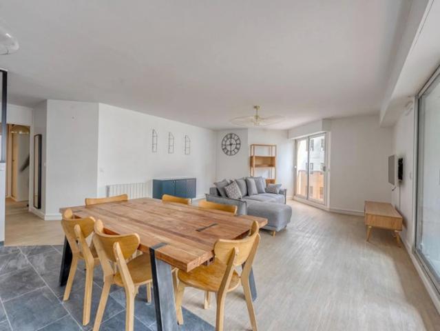 Grand 3 pièces de 72 m² avec 42 m² de séjour, loggia, cave et Parking inclus !