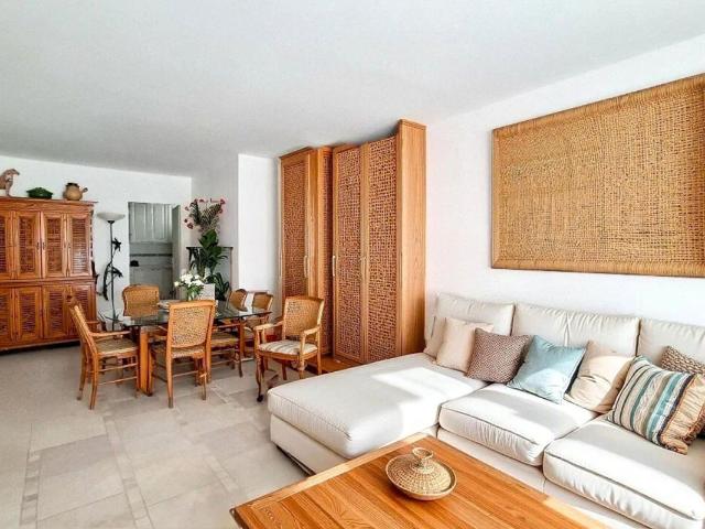 Grand 3 pièces de 94 m² ? Quartier résidentiel et calme ? Paris 15e