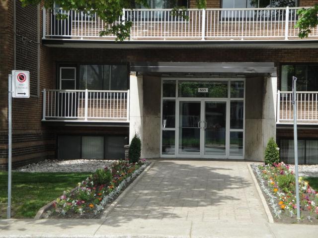 GRAND 3 1/2 À LOUER