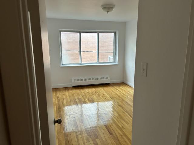 Grand 3 1/2 Cote Des Neiges