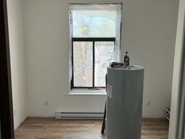 Grand 3 1/2 Plateau Mont Royal Sous sol