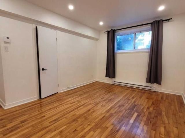 GRAND 3 1/2 3485 ELLENDALE RECEMMENT RENOVE