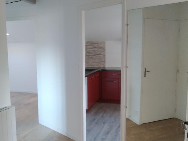 Grand T3 / T4 place de l'Ormeau