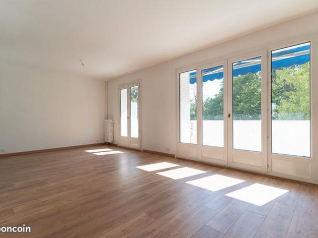 Grand T3 de 85 m² – Vue Parc – 2 balcons – Ascenseur – Garage & Cave
