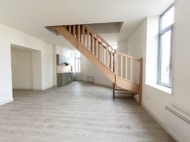 Grand T3 duplex Arleux centre
