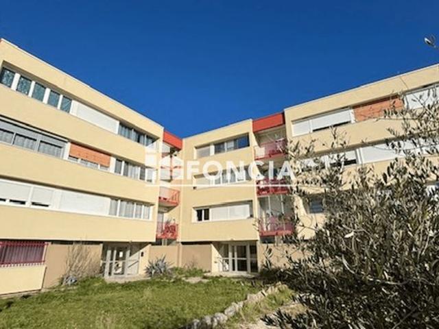 T3 lumineux de 66 m² avec cave, hauteurs de Villeneuve lès Avignon