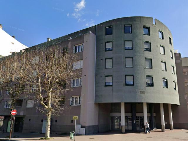 Grand T3 rue borie