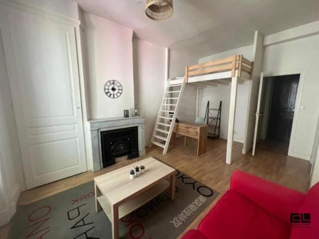 Grand T1 Bis de 30.85m² meublé secteur Charpennes