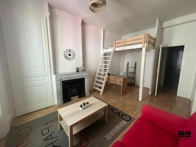 Grand T1 Bis de 30.85m² meublé secteur Charpennes
