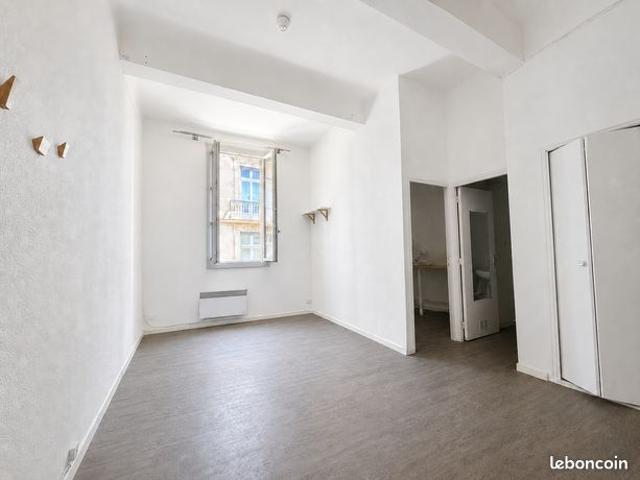 Grand T1 de 26 m² – À deux pas de la Place de la Comédie