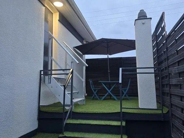 Grand T1 meublé 40m² avec terrasse privative