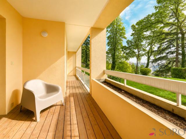 Grand T2 avec terrasse dans résidence de standing arborée