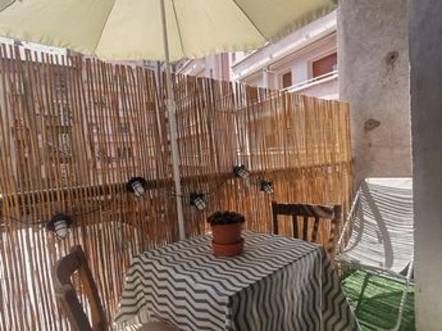 Grand T2 balcon + cave ESTACADE