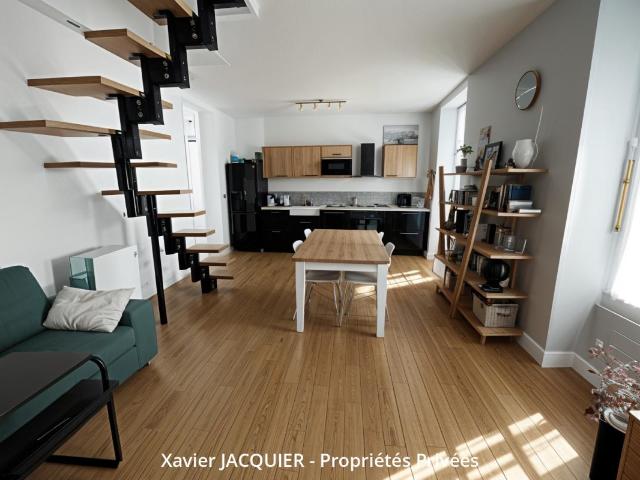 Grand T2 en duplex 67 m² Toutes Aides