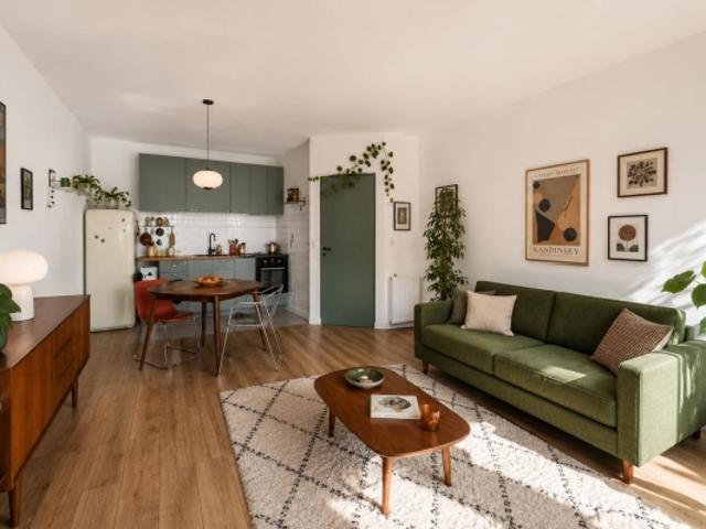 GRAND T2 idéalement situé avec Parking et Terrasse