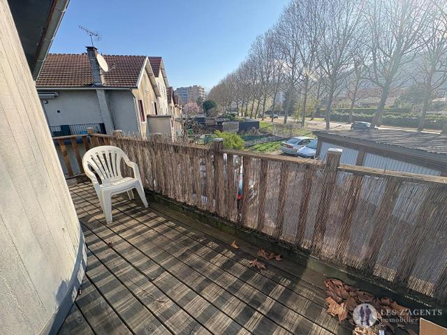 Grand T2 LOFT avec terrasse