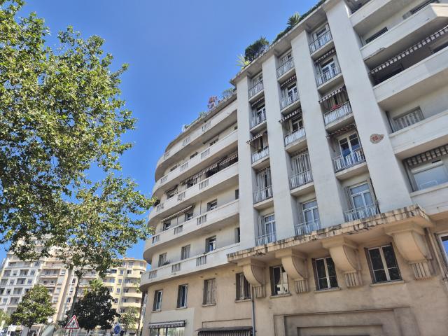 GRAND T4 TOULON LA RODE