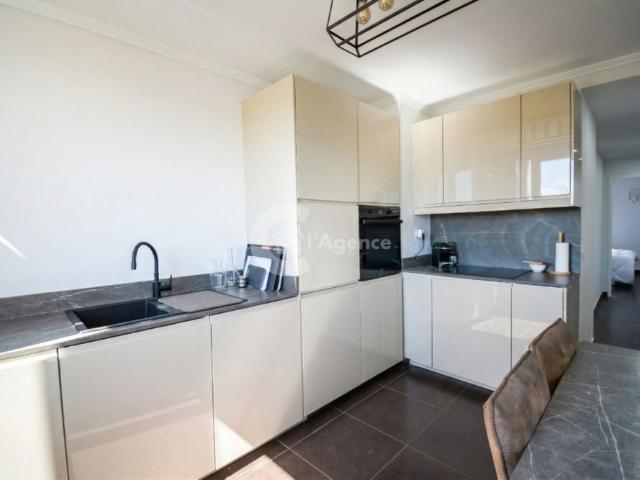 Grand T5 Familial Meublé Rénovation de Qualité & Vue Mer