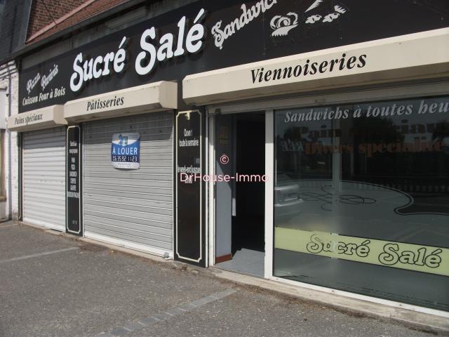 Grand Ternois,profession médicales,libérales, place du Marché Fargniers sur axe passant local plain pied,acces PMR, 90 m² parking