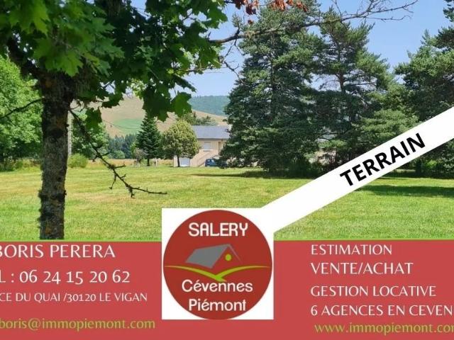 Grand terrain constructible