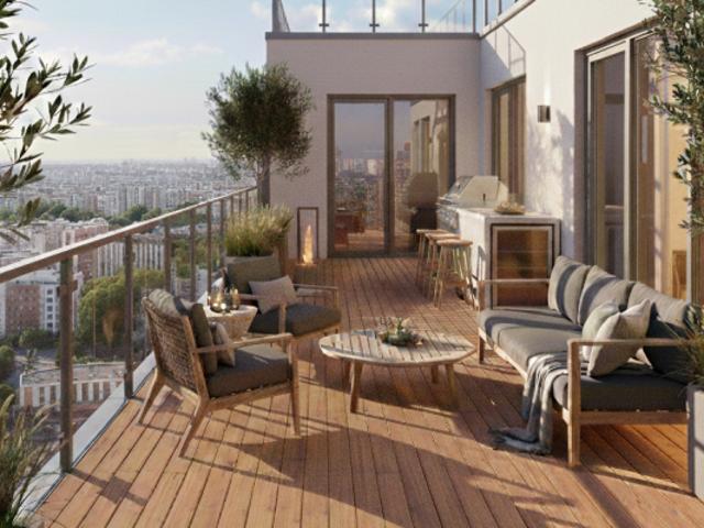 Grand appartement 4 pièces en étage élevé avec grand espace extérieur + PARKING !