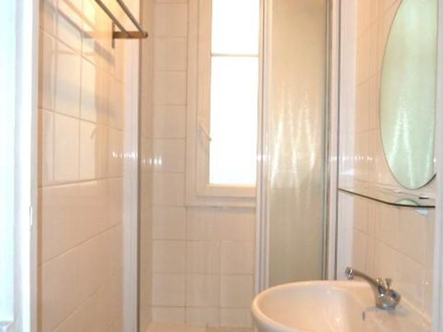 Grand appartement 2p à louer à Paris 15ème