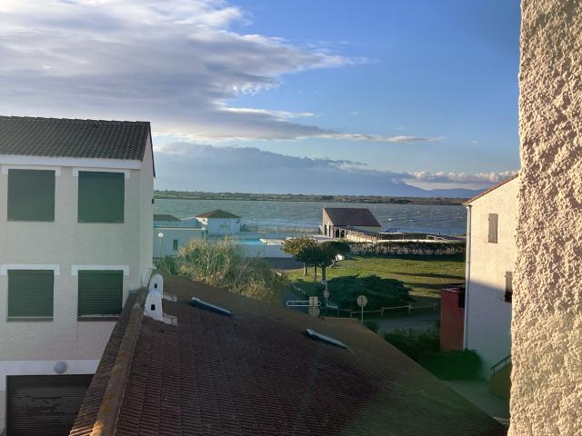 Grand Appartement 3 pièces rénové avec grande terrasse avec belle vue sur Cap coudalère à Port Barcarès