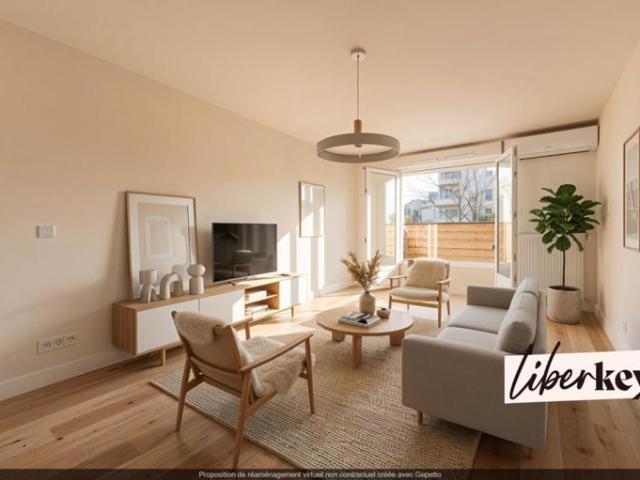 Grand appartement T3 traversant de 82m² Coeur quartier Vaise