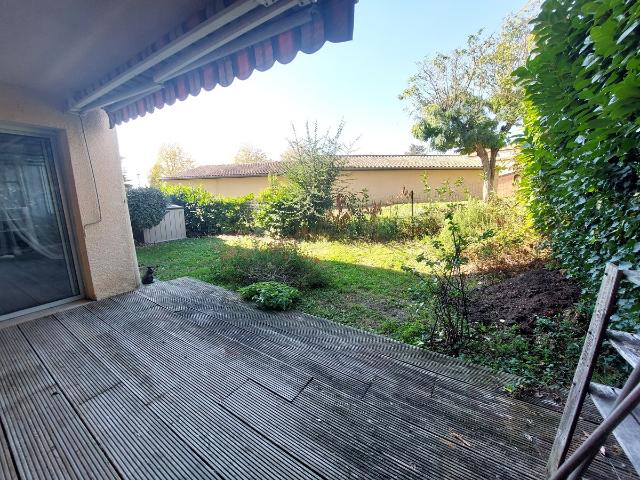 Grand appartement T3 avec jardin, terrasse et garage