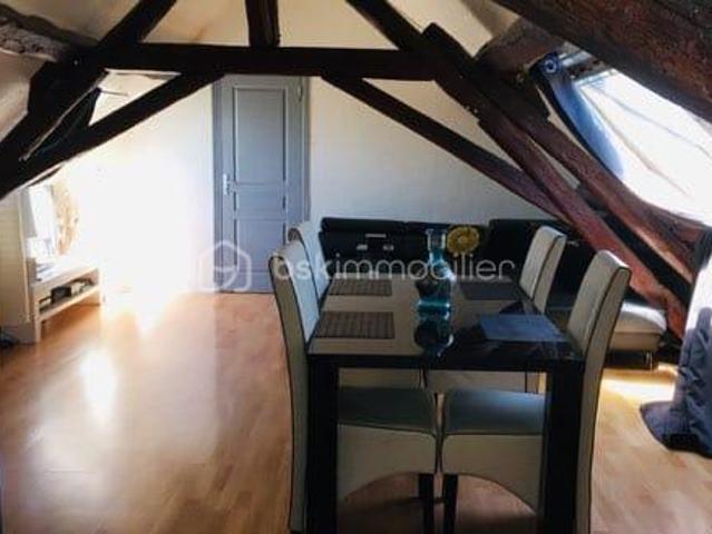 Grand appartement T2, 71m² au sol