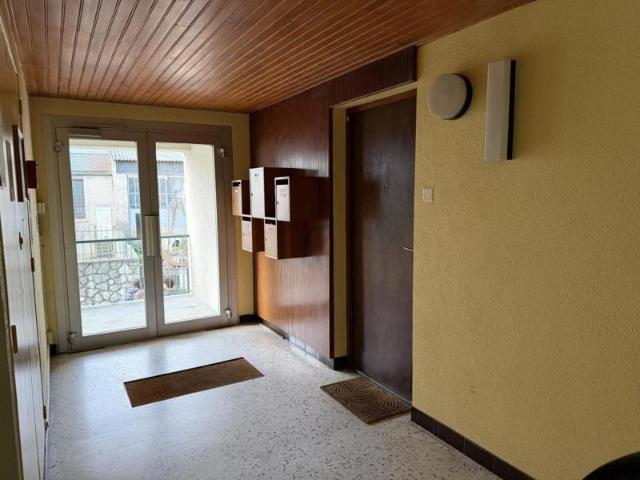 Grand Appartement T2 avec garare et cave Alès centre
