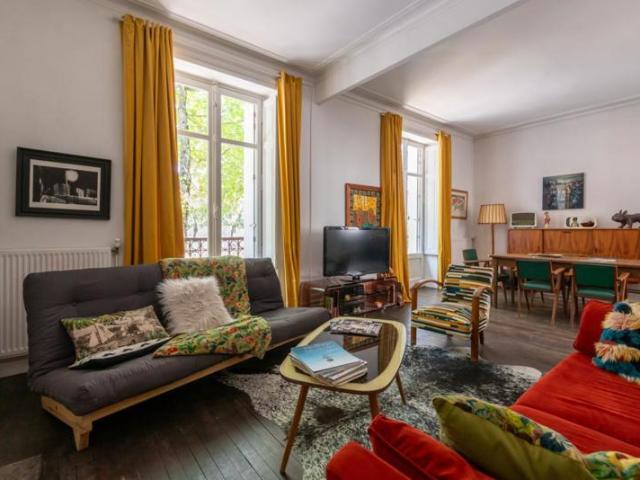 Grand appartement T2 de 67 m2