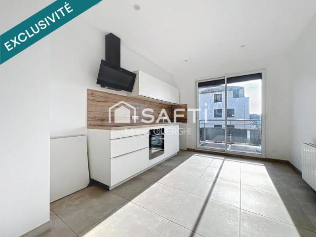 Grand appartement T2 en duplex – 85 m² au sol