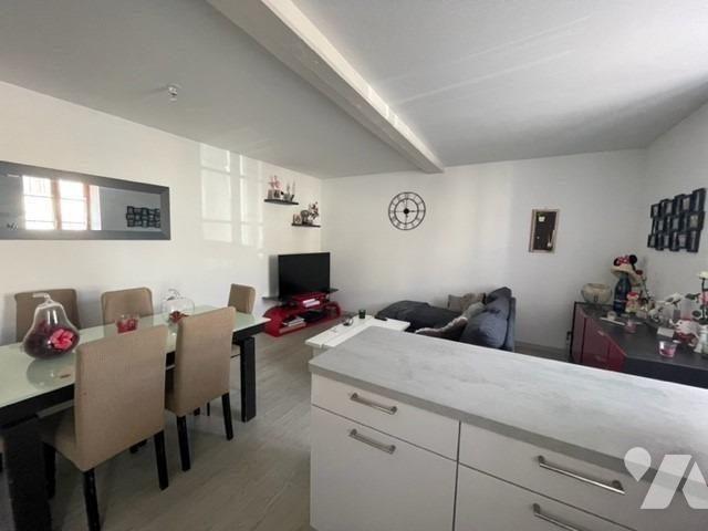 Grand appartement T2 en rez de chaussée