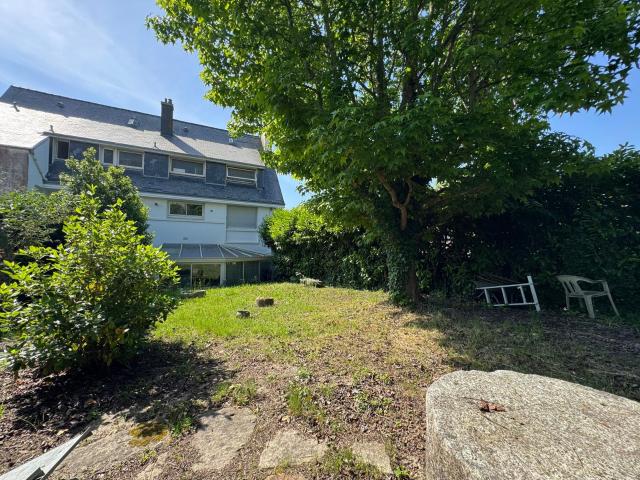 Grand Appartement T4 avec Jardin privatif