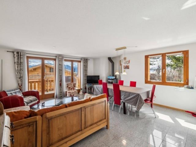 Appartement traversant de 5 pièces avec vue Alpes