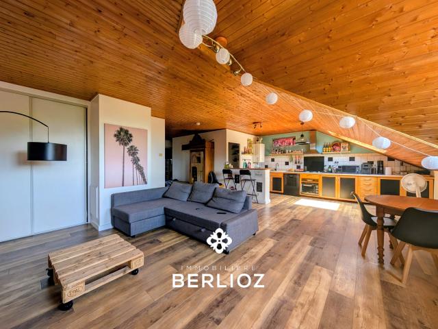 Grand appartement à acheter 215000 € à Revel