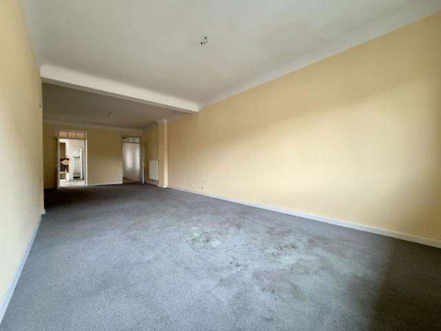 Grand appartement à fort potentiel